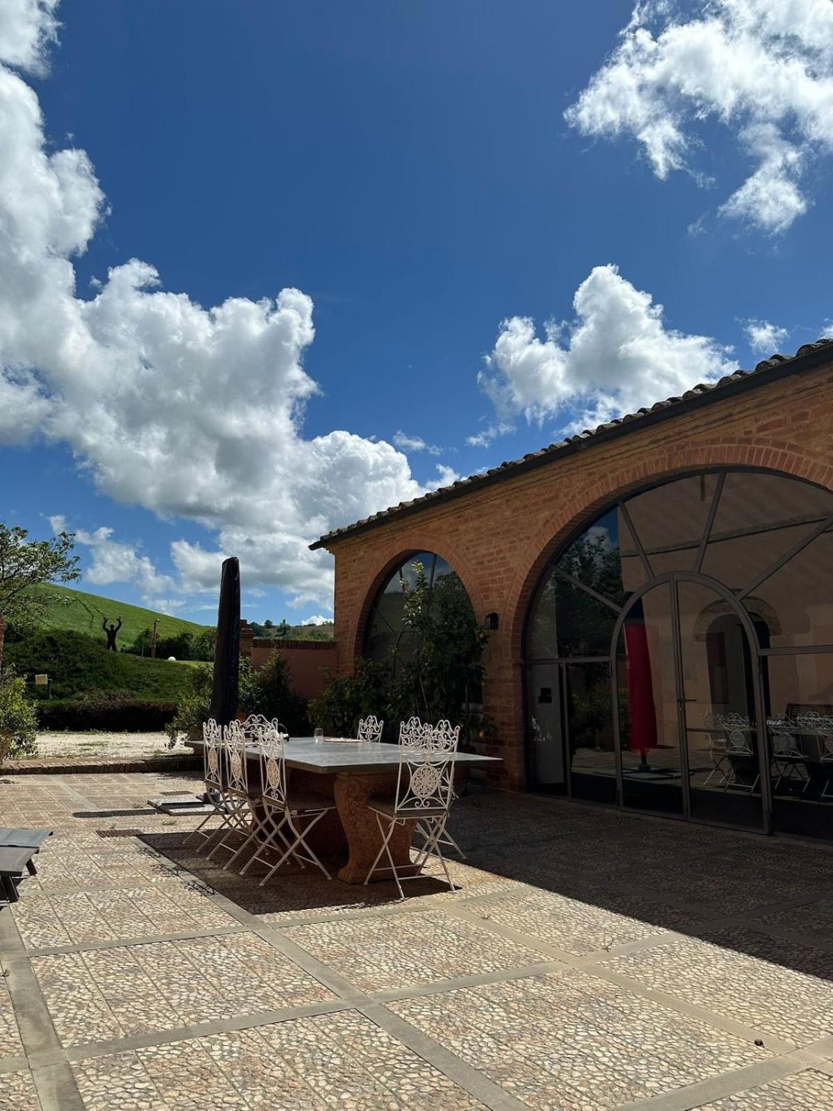 Villa Il Giardinello Монтальчино Экстерьер фото