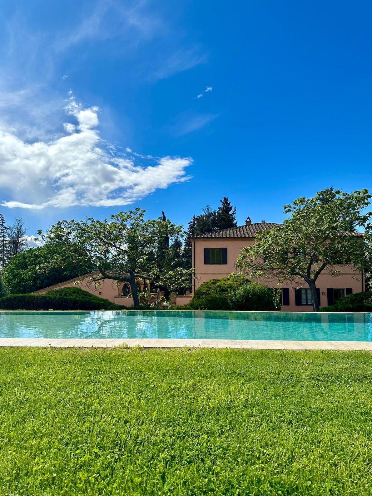 Villa Il Giardinello Монтальчино Экстерьер фото